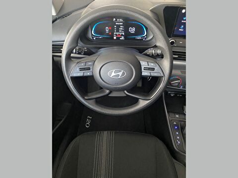 hyundai, i20, hatchback 1.0 t-gdı jump nav. dct, otomatik, benzin 2.el otomobil | renew 32