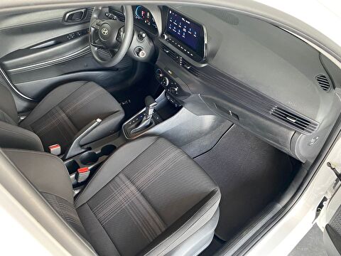 hyundai, i20, hatchback 1.0 t-gdı jump nav. dct, otomatik, benzin 2.el otomobil | renew 33