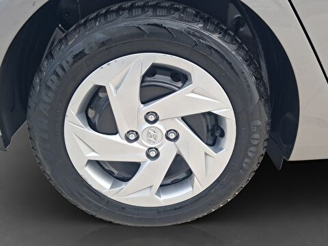 hyundai, i20, hatchback 1.4 mpı jump, manuel, benzin 2.el otomobil | renew 8