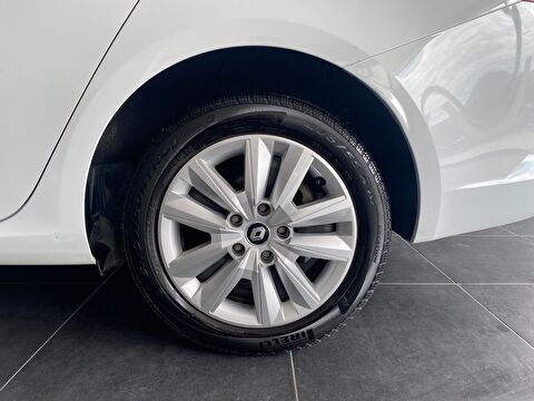 renault, megane, sedan 1.3 tce joy, manuel, benzin 2.el otomobil | renew 6