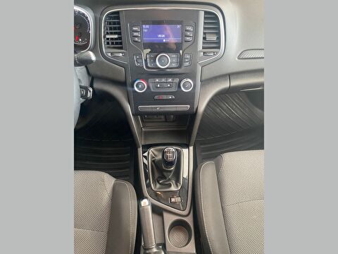 renault, megane, sedan 1.3 tce joy, manuel, benzin 2.el otomobil | renew 26