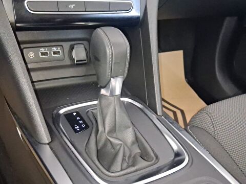 renault, megane, sedan 1.3 tce touch edc, otomatik, benzin 2.el otomobil | renew 25