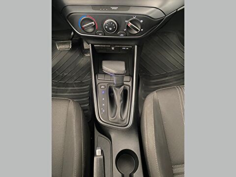 hyundai, i20, hatchback 1.4 mpı jump otomatik, otomatik, benzin 2.el otomobil | renew 28