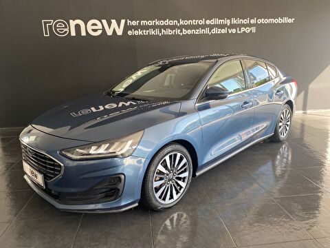 Ford, Focus, Sedan 1.0 EcoBoost Titanium Stil, Manuel, Benzin 2. el otomobil | renew Mobile