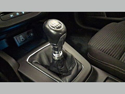 ford, focus, sedan 1.0 ecoboost titanium stil, manuel, benzin 2.el otomobil | renew 17