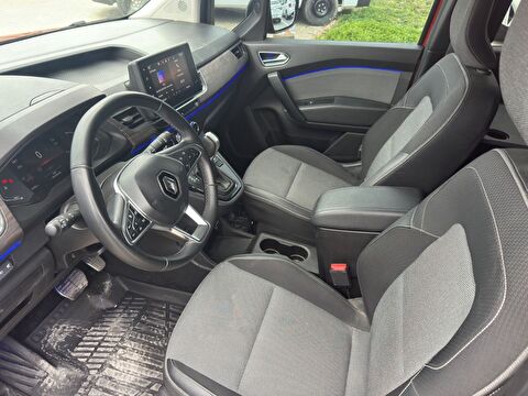 renault, kangoo multix, 1.3 tce ıconic edc, otomatik, benzin 2.el otomobil | renew 18