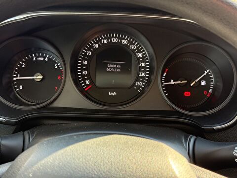 renault, megane, sedan 1.3 tce joy, manuel, benzin 2.el otomobil | renew 17