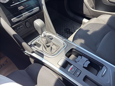 renault, megane, sedan 1.3 tce joy comfort edc, otomatik, benzin 2.el otomobil | renew 14