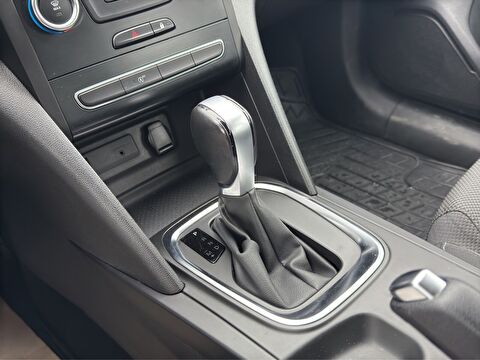 renault, megane, sedan 1.3 tce joy edc, otomatik, benzin 2.el otomobil | renew 15