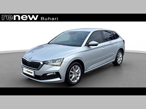 Hatchback 1.0 TSI Elite DSG, 2. el otomobil | renew