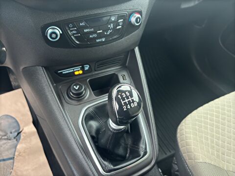 ford, tourneo courier, journey 1.5 tdcı titanium, manuel, dizel 2.el otomobil | renew 16