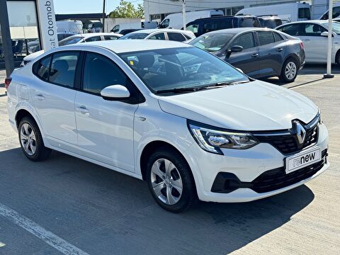 Sedan 1.0 TCE Joy X-Tronic, 2. el otomobil | renew
