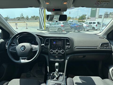 renault, megane, sedan 1.3 tce touch edc, otomatik, benzin 2.el otomobil | renew 9