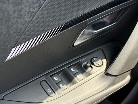 peugeot, 2008, 1.2 hybrid allure edcs6, otomatik, benzin 2.el otomobil | renew 17