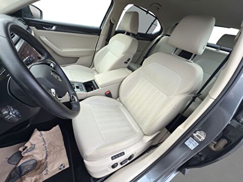 skoda, superb, sedan 1.5 tsı act premium dsg, otomatik, benzin 2.el otomobil | renew 12