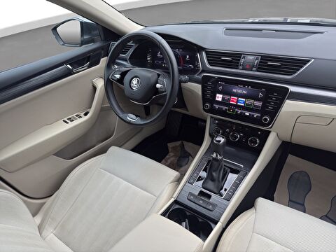 skoda, superb, sedan 1.5 tsı act premium dsg, otomatik, benzin 2.el otomobil | renew 24