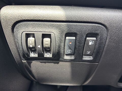 renault, megane, sedan 1.3 tce touch edc, otomatik, benzin 2.el otomobil | renew 18