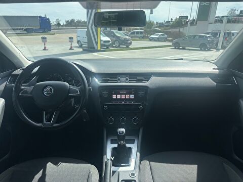 skoda, octavia, sedan 1.2 tsı greentec ambition, manuel, benzin 2.el otomobil | renew 9