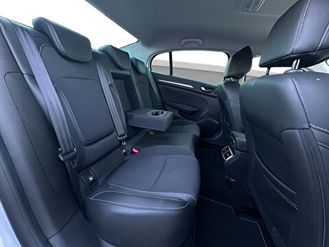 renault, megane, sedan 1.3 tce ıcon edc, otomatik, benzin 2.el otomobil | renew 17