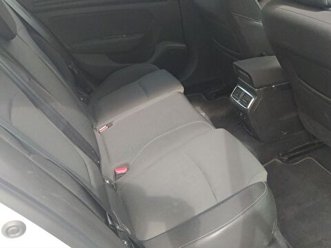 renault, megane, sedan 1.3 tce touch edc, otomatik, benzin 2.el otomobil | renew 22