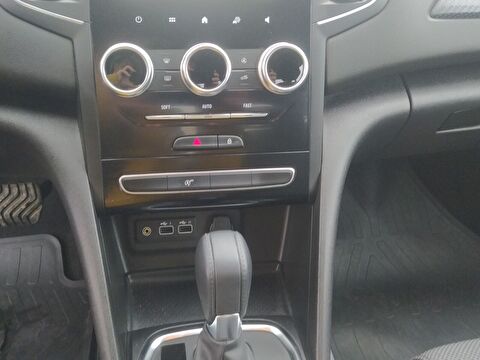 renault, megane, sedan 1.3 tce touch edc, otomatik, benzin 2.el otomobil | renew 17