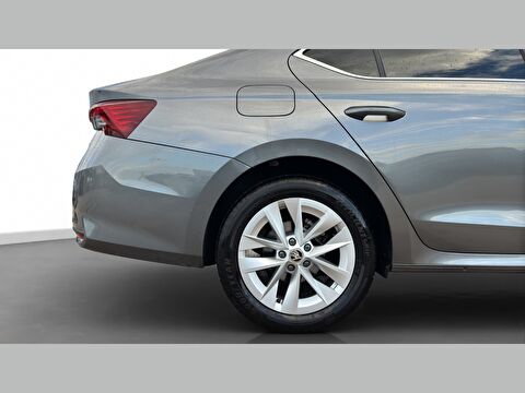 skoda, octavia, sedan 1.5 tsı mhev premium dsg, otomatik, mhev 2.el otomobil | renew 7