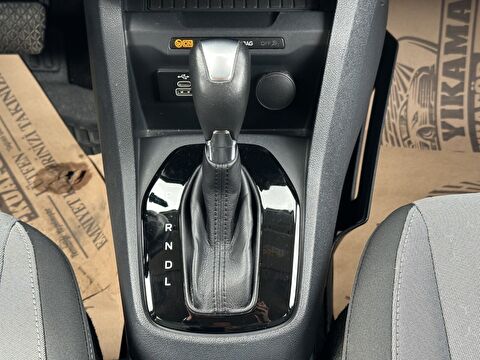 ford, tourneo courier, 1.0l ecoboost titanium, otomatik, benzin 2.el otomobil | renew 19
