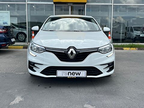 Sedan 1.3 TCe Touch EDC, 2. el otomobil | renew