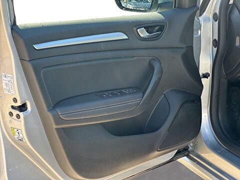 renault, megane, sedan 1.3 tce ıcon edc, otomatik, benzin 2.el otomobil | renew 20