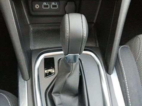 renault, megane, sedan 1.3 tce touch edc, otomatik, benzin 2.el otomobil | renew 12