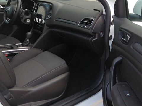 renault, megane, sedan 1.3 tce touch edc, otomatik, benzin 2.el otomobil | renew 17