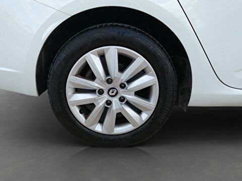 renault, megane, sedan 1.3 tce touch edc, otomatik, benzin 2.el otomobil | renew 23