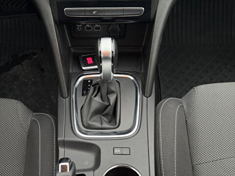 renault, megane, sedan 1.5 blue dcı touch edc, otomatik, dizel 2.el otomobil | renew 25