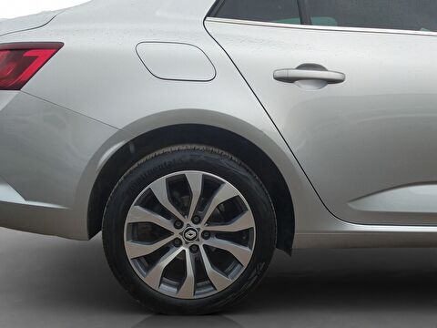 renault, megane, sedan 1.3 tce ıcon edc, otomatik, benzin 2.el otomobil | renew 6