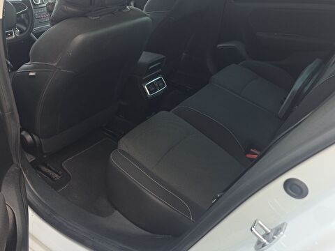 renault, megane, sedan 1.3 tce joy comfort, manuel, benzin 2.el otomobil | renew 19