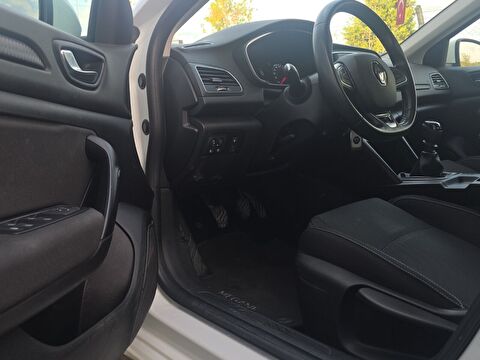 renault, megane, sedan 1.3 tce joy comfort, manuel, benzin 2.el otomobil | renew 16
