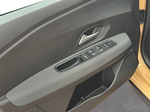 dacia, sandero, hatchback 1.0 tce stepway expression otomatik, otomatik, benzin 2.el otomobil | renew 21