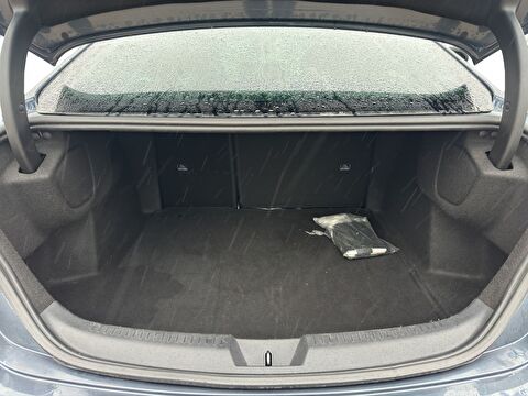 renault, megane, sedan 1.3 tce joy comfort edc, otomatik, benzin 2.el otomobil | renew 19