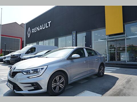 Sedan 1.3 TCe Touch EDC, 2. el otomobil | renew