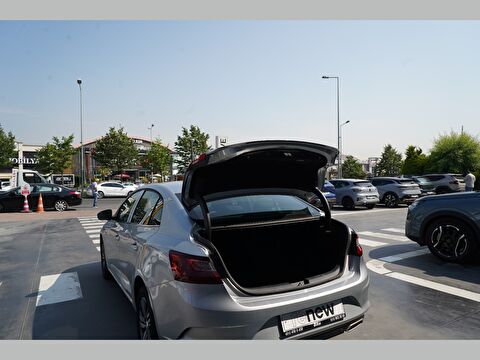 renault, megane, sedan 1.3 tce touch edc, otomatik, benzin 2.el otomobil | renew 13