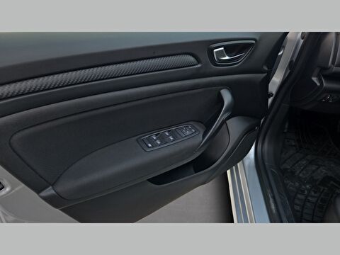 renault, megane, sedan 1.3 tce touch edc, otomatik, benzin 2.el otomobil | renew 23