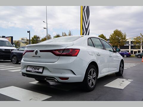 renault, megane, sedan 1.3 tce touch edc, otomatik, benzin 2.el otomobil | renew 26