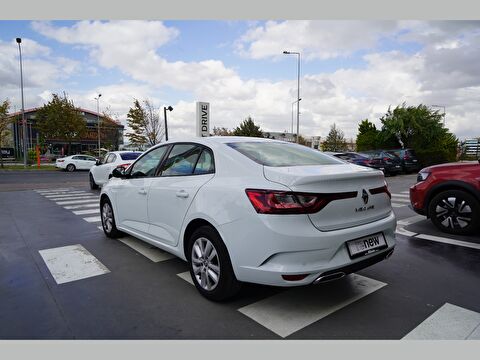 renault, megane, sedan 1.3 tce touch edc, otomatik, benzin 2.el otomobil | renew 7