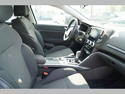 renault, megane, sedan 1.3 tce touch edc, otomatik, benzin 2.el otomobil | renew 17