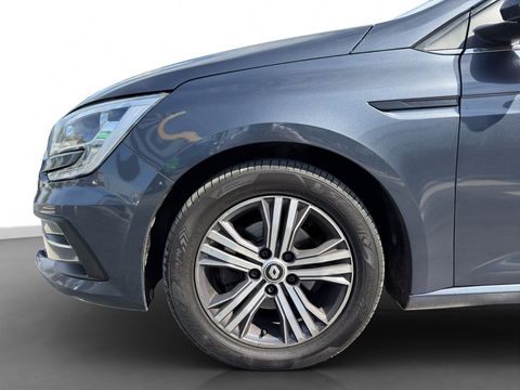 Sedan 1.3 TCe Icon EDC, 2. el otomobil | renew