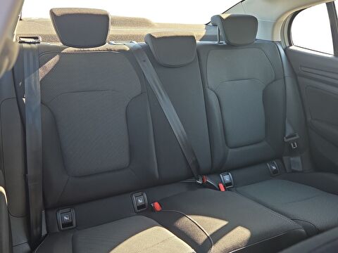 renault, megane, sedan 1.3 tce touch edc, otomatik, benzin 2.el otomobil | renew 12