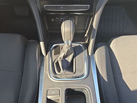 renault, megane, sedan 1.3 tce touch edc, otomatik, benzin 2.el otomobil | renew 15