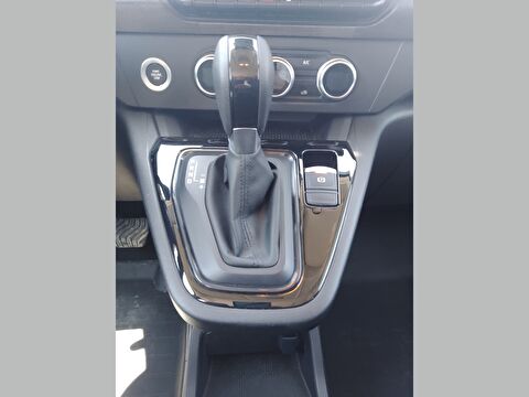 renault, kangoo multix, combi 1.3 tce ıconic edc, otomatik, benzin 2.el otomobil | renew 12