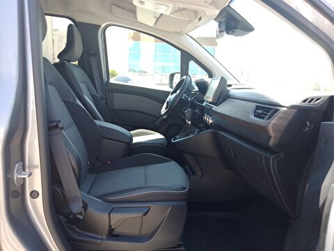 renault, kangoo multix, combi 1.3 tce ıconic edc, otomatik, benzin 2.el otomobil | renew 15