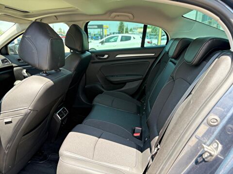 renault, megane, sedan 1.3 tce ıcon edc, otomatik, benzin 2.el otomobil | renew 17